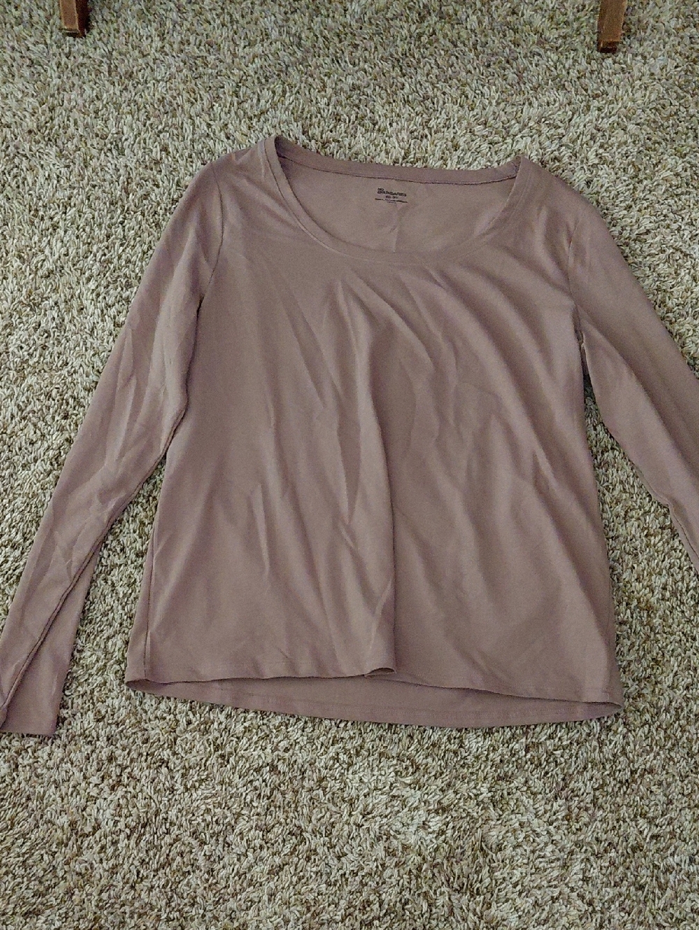 No Boundaries Long-Sleeve Scoop Neck Top - Mauve